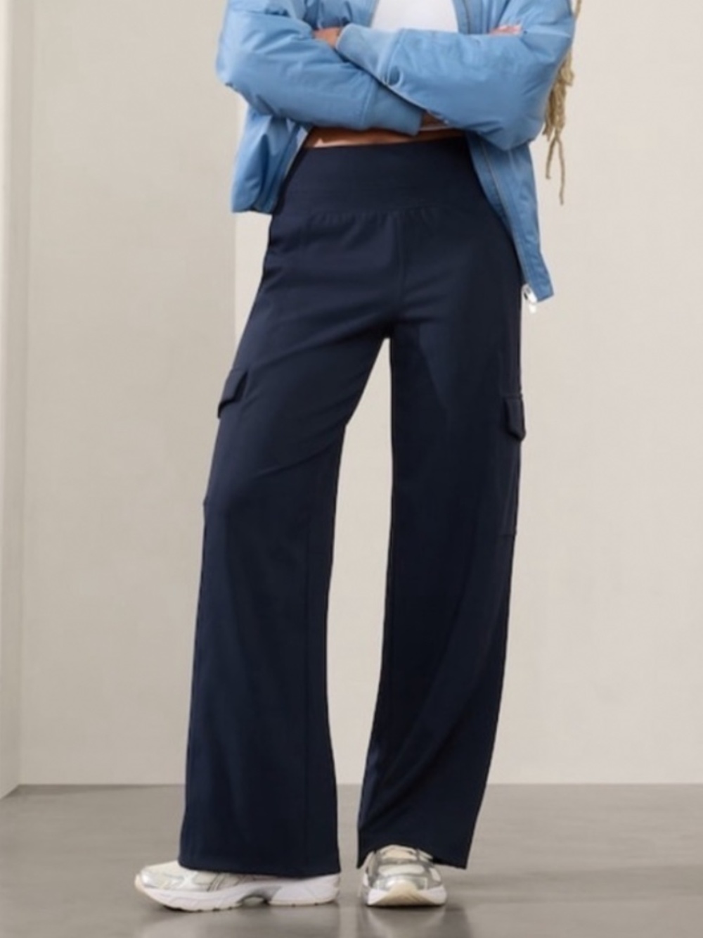 ATHLETA Venice High Rise Wide Leg Cargo Pant Small Navy